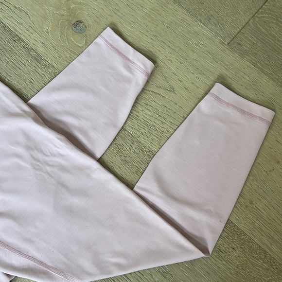 NWOT Medium Baby Pink Leggings. Full / Floor / Ankle Length. 7/8 Length. - Picture 3 of 11